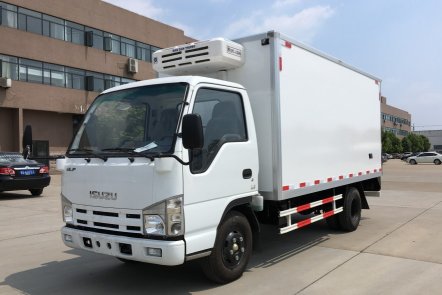 4.2米冷藏车，不超重的蓝牌厢式冷藏车。