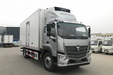 冷链物流看过来 东风天龙8×4冷藏车图解