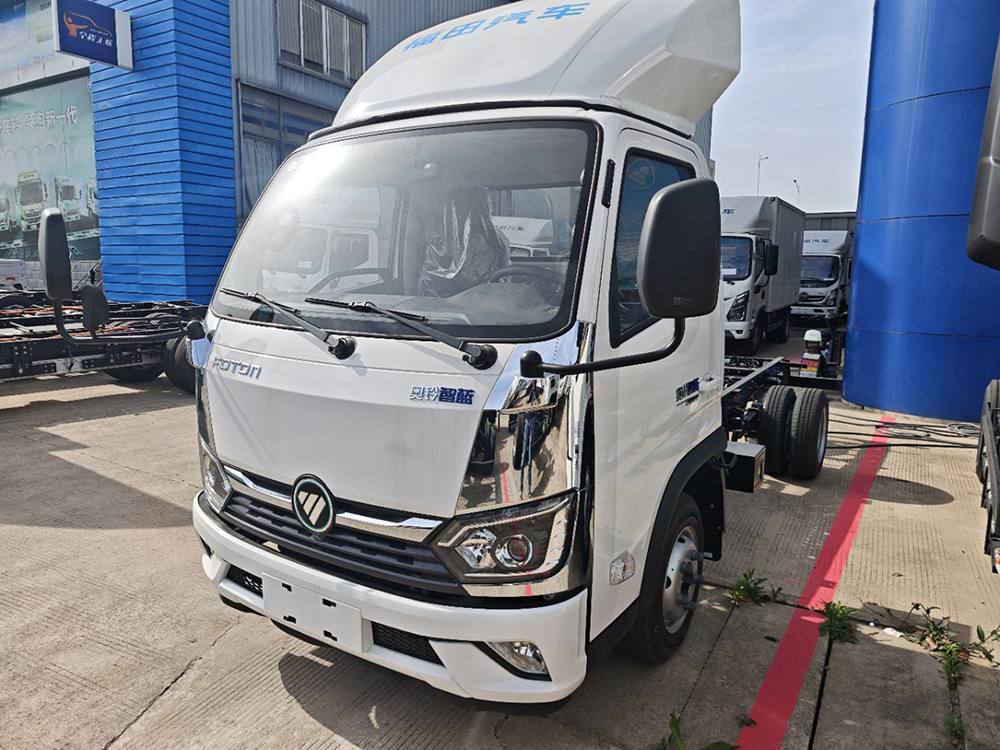 福田奥铃全新智蓝EM 高端冷藏车