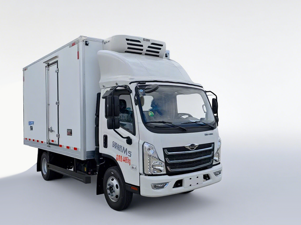 福田领航M5冷藏车