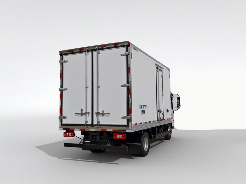 福田领航M5冷藏车