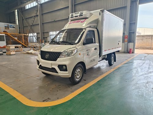 福田祥菱V1冷藏车