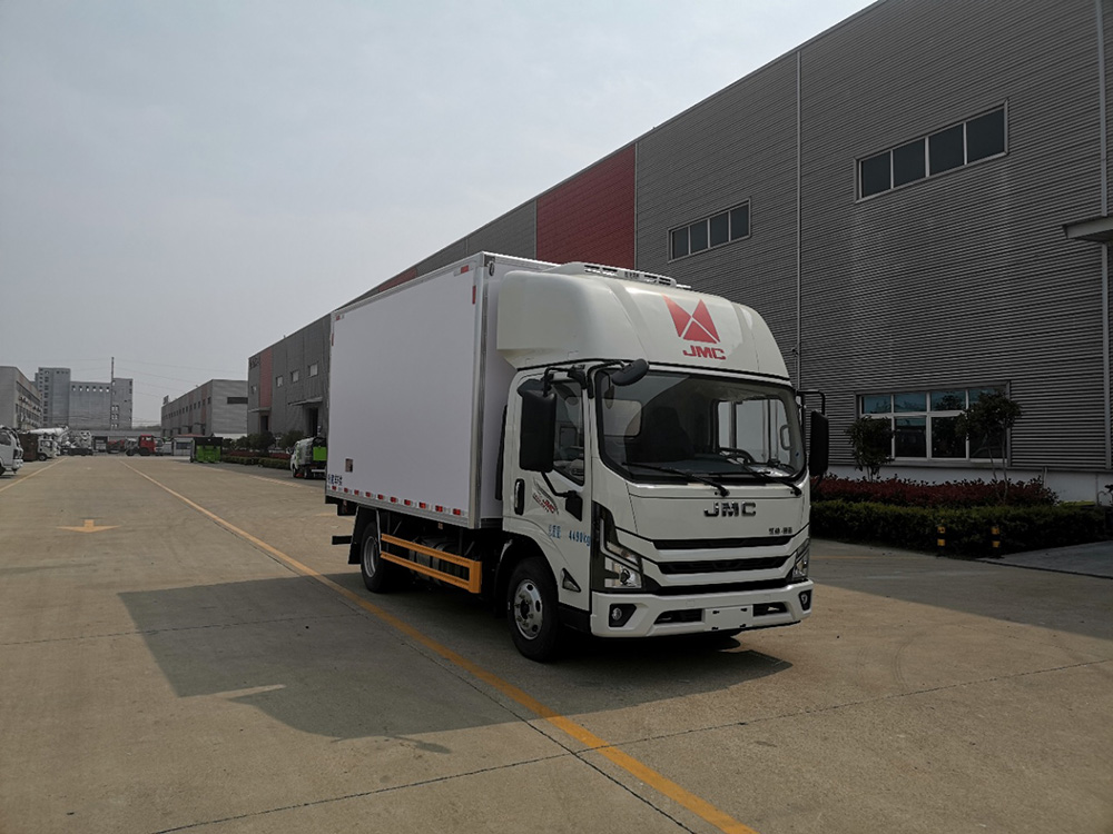 江铃新凯运宽体驾驶室冷藏车