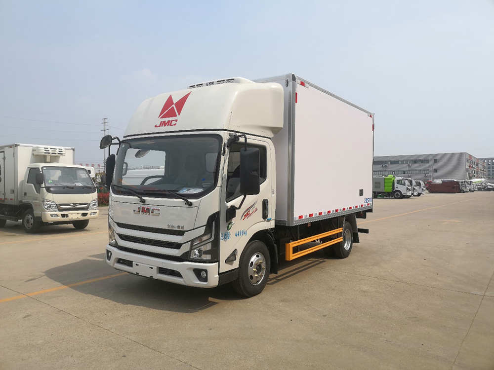 江铃新凯运宽体驾驶室冷藏车