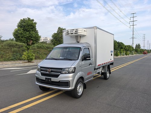 金杯S2汽油冷藏车