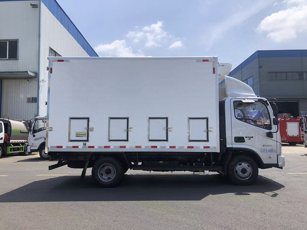 国六 福田欧马可雏禽运输车（鸡苗）