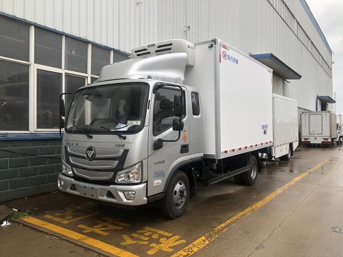 欧马可S1排半 3.7米冷藏车